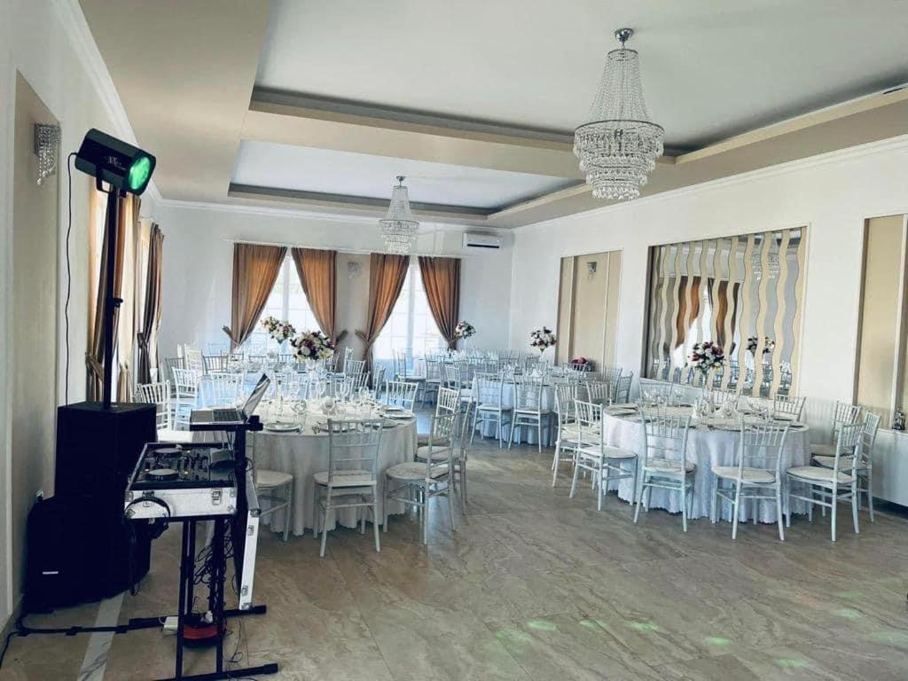 Pensiunea Queen Remetea Mare Exterior foto