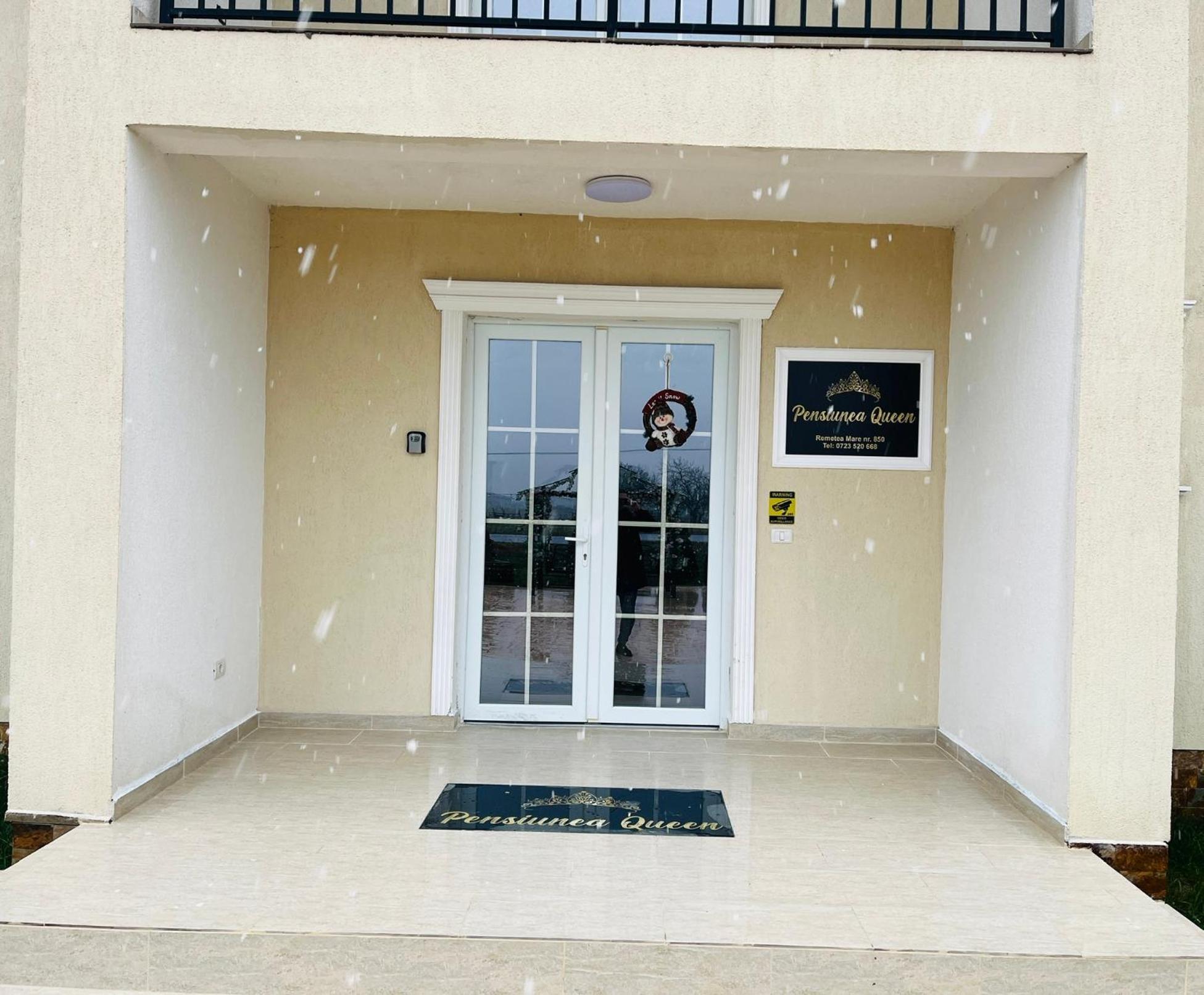 Pensiunea Queen Remetea Mare Exterior foto